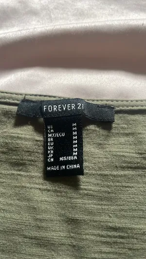 Forever 21 V-Neck Crop Top thumbnail 3