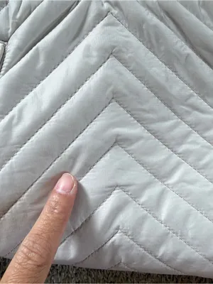 Athleta Women’s Apres Ski Quilted Shorts Puffer Insulated in Beige Chevron 8 thumbnail 13