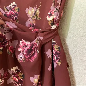 ASTR The Label Maroon Floral Wrap Front Mini Dress Womens XS Fall Boho Ruched thumbnail 3