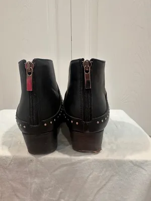 Thursday Boot Co. Downtown Black Studded Leather Ankle Booties Size 8.5 thumbnail 4