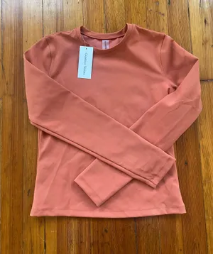 Outdoor Voices frostknit long sleeve top NWT thumbnail 1