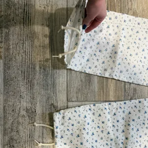 Levi’s Floral 94’ Baggy Cargo Pants thumbnail 2