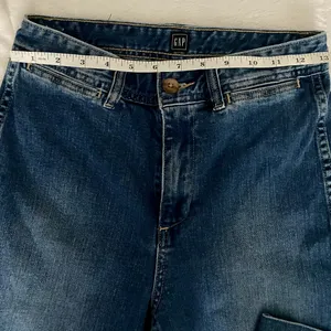 GAP High Rise Stride Wide Leg Denim Jeans Medium Wash Size 2 / 26 thumbnail 5