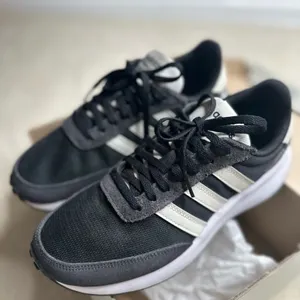 Adidas Run 70s Black and White Sneakers with Classic Stripes thumbnail 4