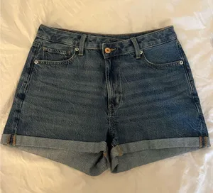American Eagle Crossover Mom Shorts High-Rise 6 thumbnail 1