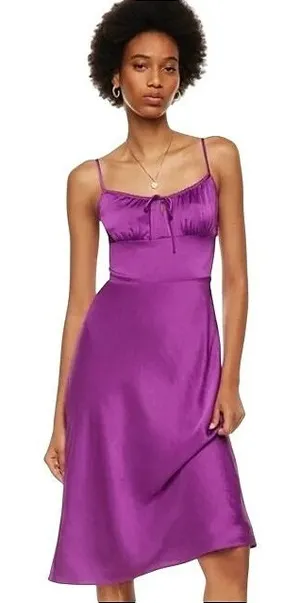 Aritzia Wilfred Bellow Satin Dress Size‎ 6 Cloudy Lilac GUC thumbnail 1