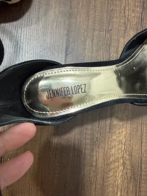 Jennifer Lopez Leopard Print Ankle Strap Heels – Size 7.5 – Excellent Condition Bold and stylish pointed-toe heels by Jennifer Lopez featuring a chic leopard print design and black ankle strap detail. Worn only a few times and in excellent condition. ✔️ Size 7.5 ✔️ Worn only a few times ✔️ Pointed toe ✔️ Adjustable ankle strap ✔️ Statement animal print Perfect for date nights, parties, events, or elevating any outfit with a touch of glam. thumbnail 5