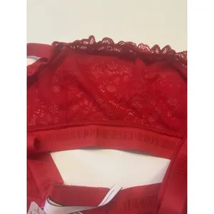 Victoria's Secret‎ Bralette Women Medium Red Lace Logo Band Unlined Wireless NEW thumbnail 9