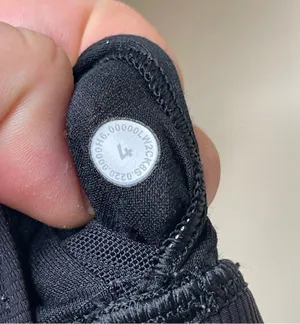 Lululemon Energy Bra High Neck Long Line Medium Support B-D Cup sz 4 thumbnail 4