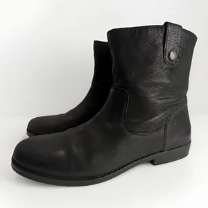 Arturo Chiang Womens Black Leather Chelsea Pull On‎ Boots Size 7M thumbnail 1