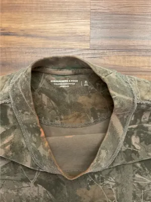 Abercrombie & Fitch Camo Tee thumbnail 4