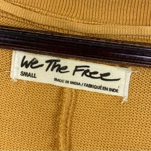 Free People Free Spirt Embroidered Knit Henley Top Peach‎ Fuzz XS thumbnail 11