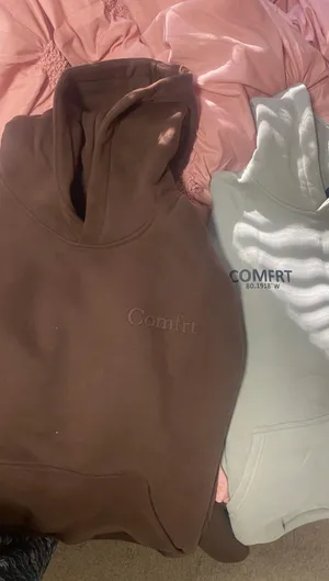 Comfrt Hoodie thumbnail 2
