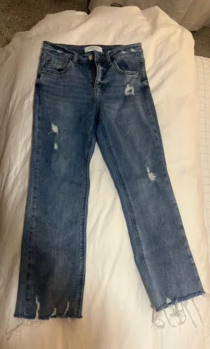 Vervet Distressed Denim thumbnail 1