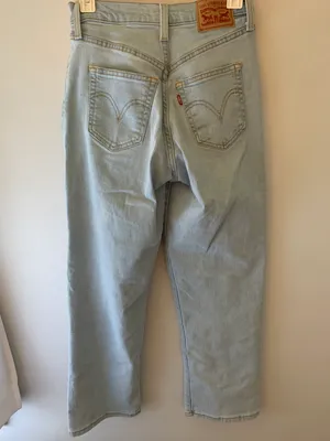 Levi's Ribcage Straight Ankle Jeans thumbnail 2
