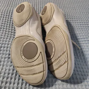 Women Nike Sideline 2 Insert Cheer Shoes thumbnail 4