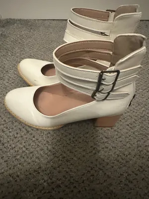 White Dress Shoes Size 9 thumbnail 2