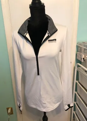 Victoria's Secret Pink Long Sleeve Workout Top thumbnail 1