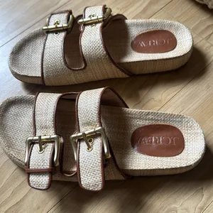 J. Crew Women's Tan Slide Sandals thumbnail 4