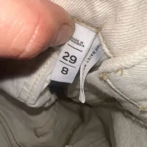 Loft high waist boyfriend relaxed 29/8 cream jeans thumbnail 2
