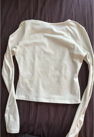White long sleeve thumbnail 2