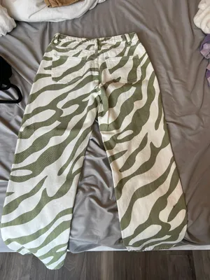 SheIn Green Zebra Jeans thumbnail 5