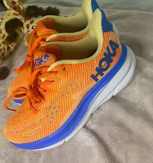 Hoka One One Clifton 9 Women's Running Shoes Sneaker Size 6.5 thumbnail 1
