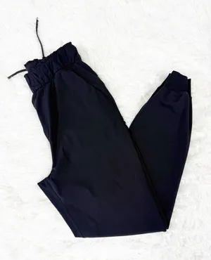 Lululemon Black Jogger Pants Women’s Size 4 Pull On Stretch Athletic thumbnail 1