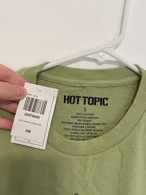 NEW NWT HOT TOPIC Buy Books Boyfriend Fit T-Shirt Green Short Sleeve Tee JUNIORS thumbnail 6