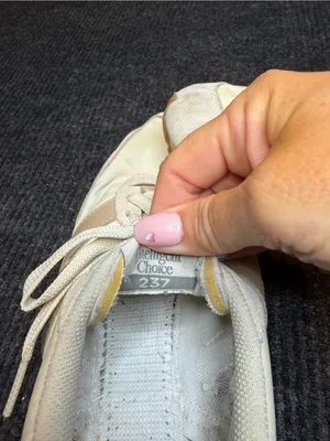 New Balance 237 Cream and Beige Retro Trainer size 8.5 thumbnail 2