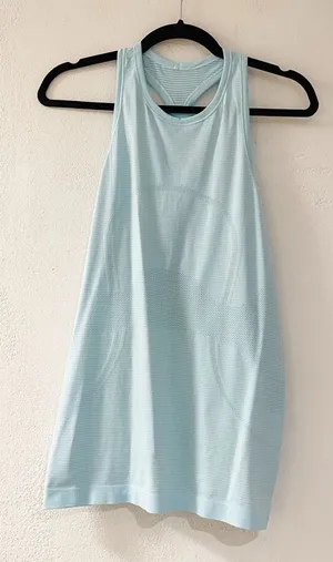 Lululemon Swifty Tech Racerback Tank Top in Blue Stripe Size 8 thumbnail 1