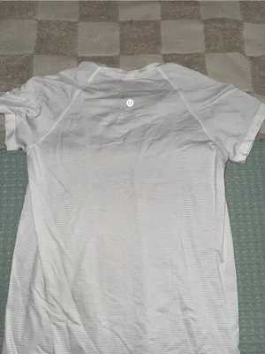 Lululemon Swiftly Tech‎ Short Sleeve 2.0 size 6 thumbnail 5