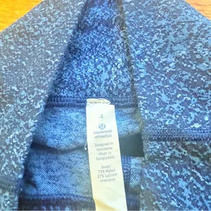 LULULEMON‎ Wunder Under 28” Tight Leggings Blue Pattern size 4 thumbnail 4