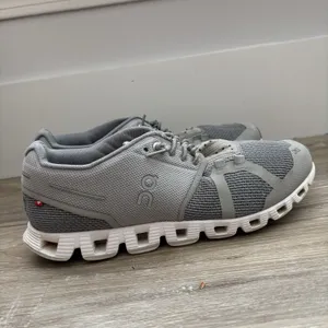 On Cloud Shoes Womens Size 8 Blue Gray Cloud 5 Running Athletic thumbnail 5
