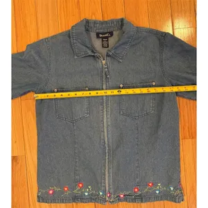 Denim & Co. Shirt Jacket Womens M Blue Denim Full Zip Short Sleeve Floral thumbnail 4