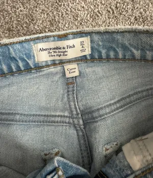 Abercrombie 90s High Rise Curve Love thumbnail 3