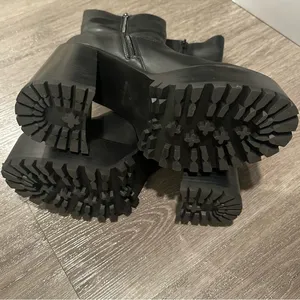 Princess Polly Garbo Platform Boots thumbnail 5