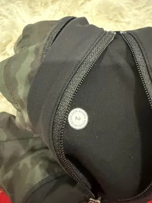 Lululemon Shorts thumbnail 3
