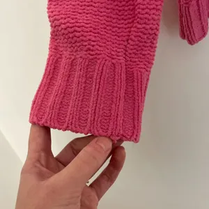 AMERICAN EAGLE AEO AE Chenille Cable Knit Sweater Bright Pink Barbie Oversized L thumbnail 15
