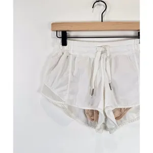 Lululemon Womens Shorts White Hotty Hot Athletic Lined Low Rise Stretch Size 6 thumbnail 6