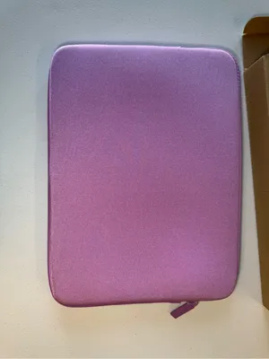 Incase Pink-Lilac Laptop Sleeve thumbnail 2