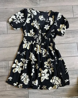 Women's Black Floral Mini Dress thumbnail 1