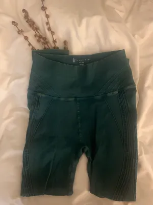 Movement Leggings thumbnail 2