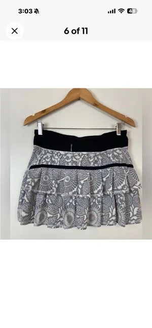 lululemon Athletica Black and Gray Skirt Size 6 thumbnail 5