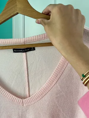 Abercrombie & Fitch Y2K Pink Cozy V Neck Top Size Small thumbnail 5