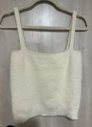 Anthropologie Cream Fuzzy Cropped Sleeveless Tank Willow and Wind‎ thumbnail 1