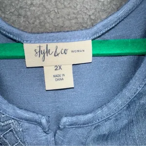Style and Co Top Womens Blue 2X Sleeveless Embroidered Rayon Blouse thumbnail 2