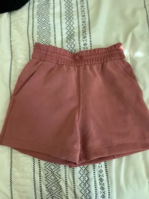 Lululemon Softstreme Shorts High-Rise 4" 2 thumbnail 1