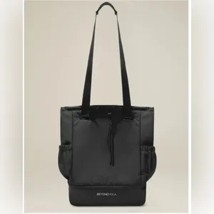 NWT Beyond Yoga Convertible Gym Bag Backpack Black thumbnail 2
