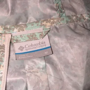 Columbia green print windbreaker jacket hooded size medium with pockets thumbnail 4